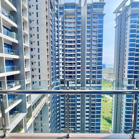Atlantis Residences Melaka By Stayrene Luaran gambar